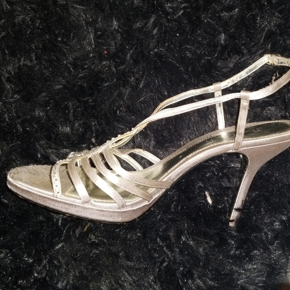 Ninas dress heels - Picture 2 of 3